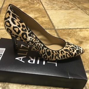Naturalizer Cheetah Print Pumps